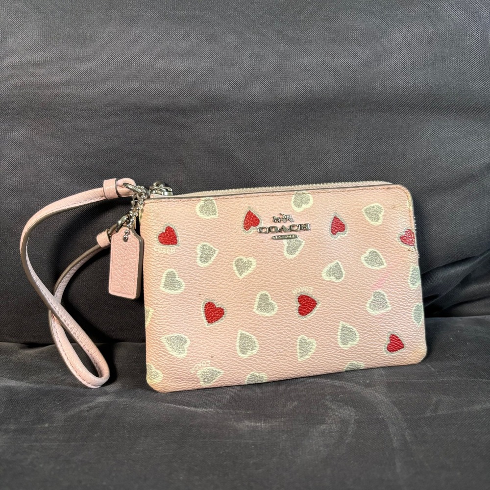 Coach Pink Heart Print Crossgrain Leather Wristlet Silver Glitter Hearts